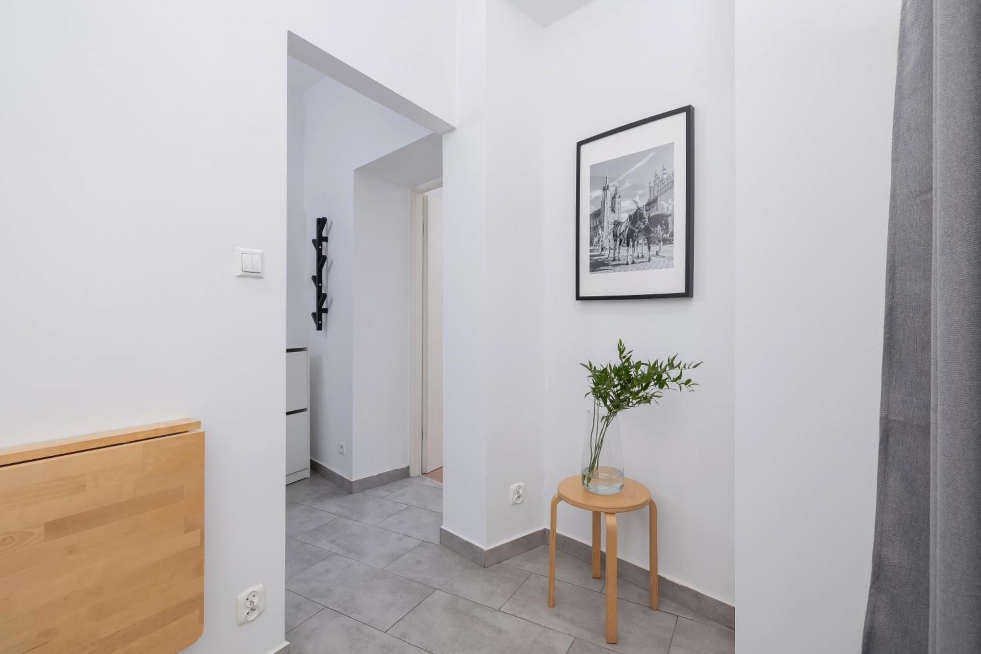 1-Bedroom Apartment - Dluga 65 Street 克拉科夫 外观 照片