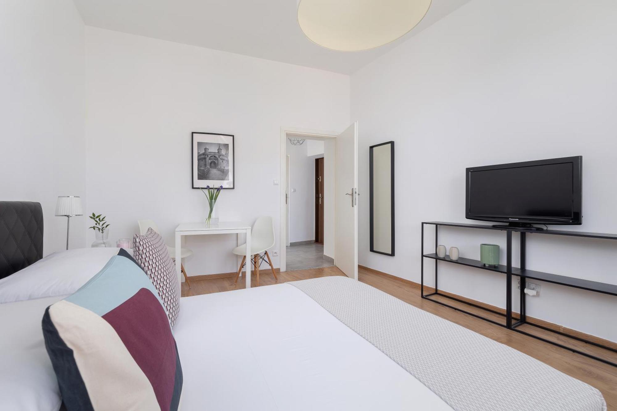 1-Bedroom Apartment - Dluga 65 Street 克拉科夫 外观 照片