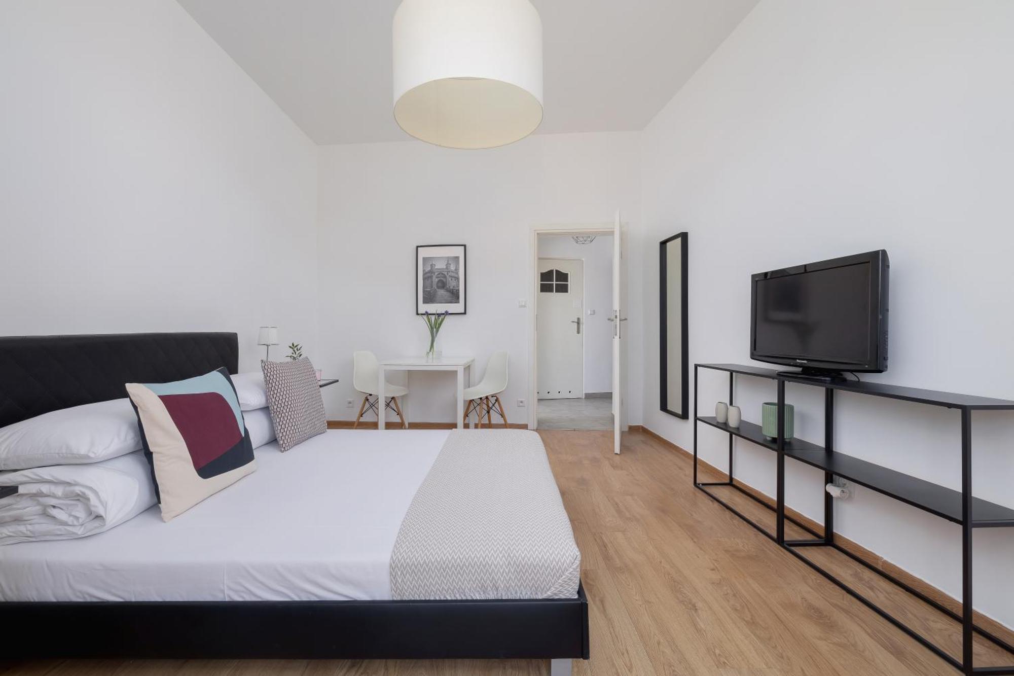 1-Bedroom Apartment - Dluga 65 Street 克拉科夫 外观 照片